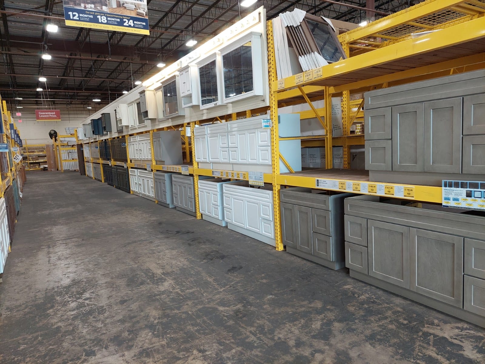 Home Outlet, photo 4