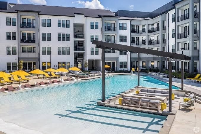 Landing | Amazing 2BD, Gym, Courtyard