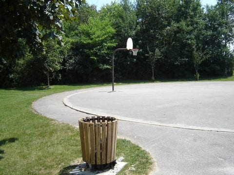 Pine Farm Park, photo 3