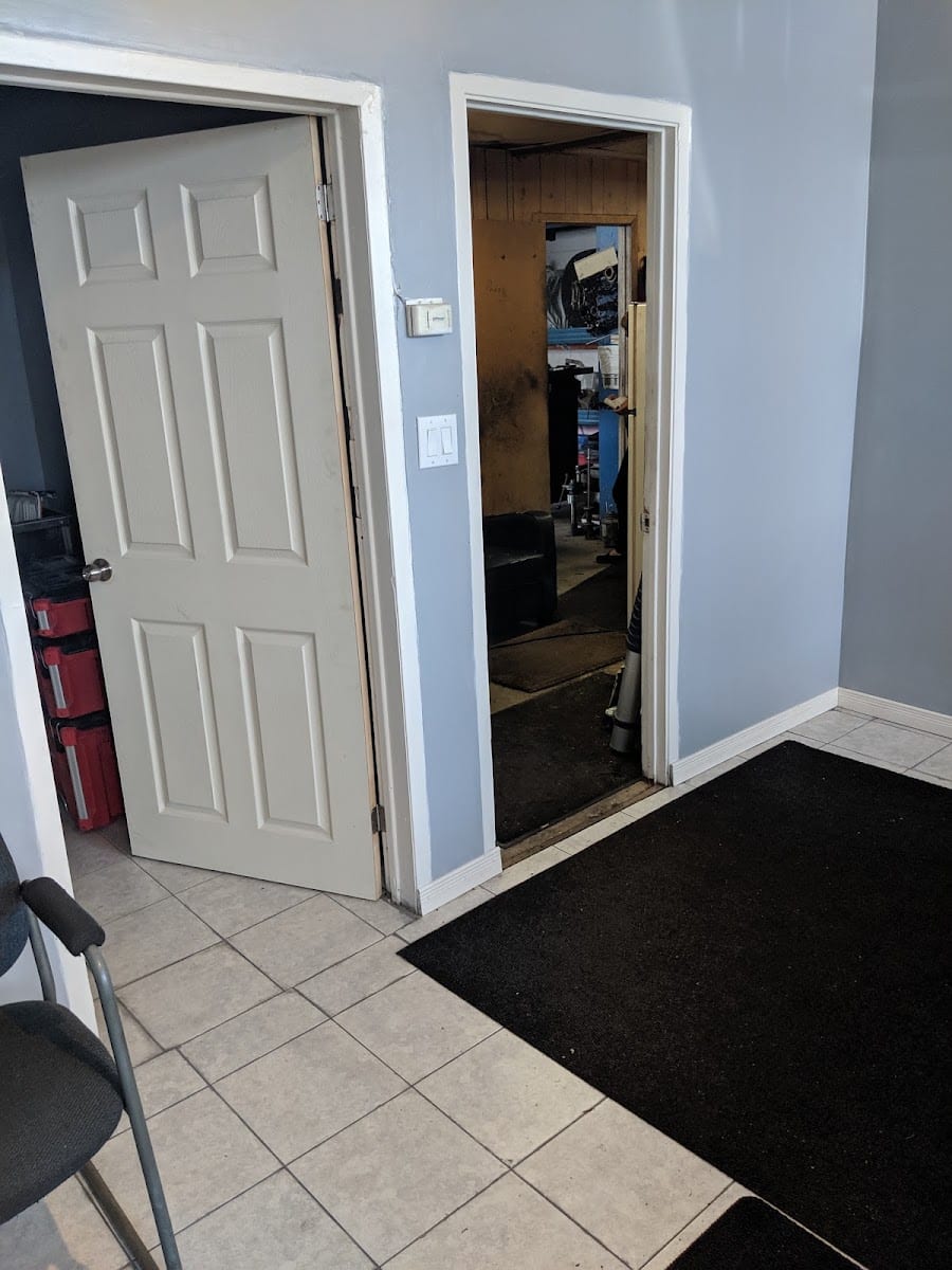 Artian Auto Center Inc.