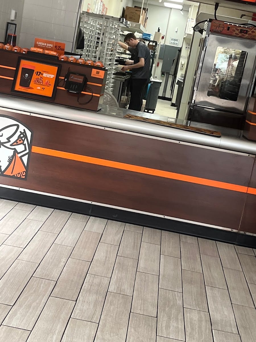 Little Caesars Pizza, photo 3