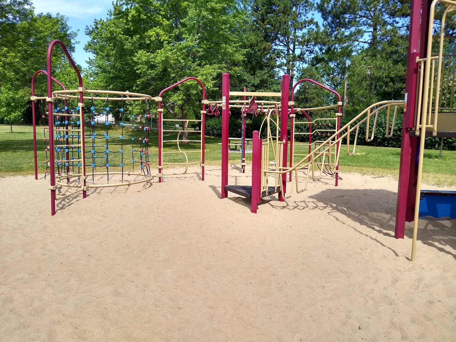 Lillian Park, photo 2