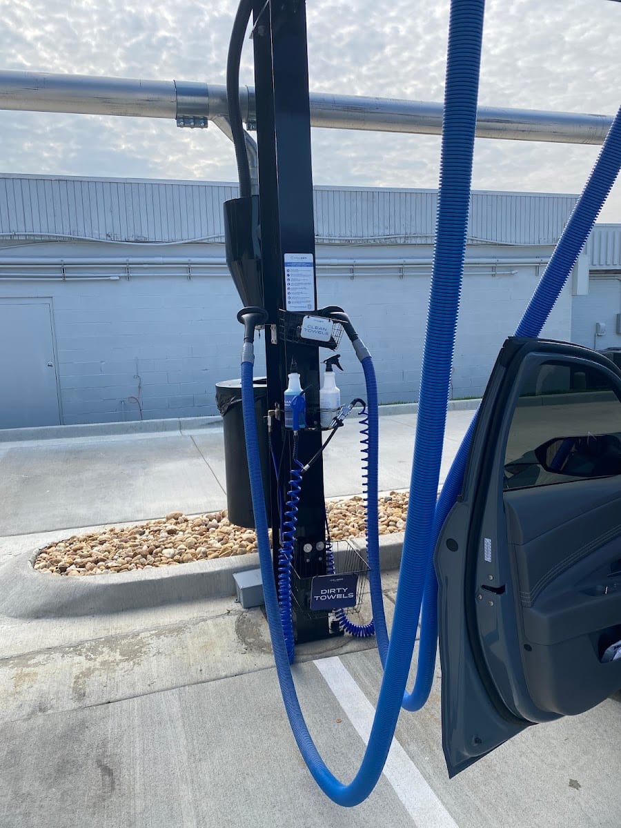 Caliber Car Wash, photo 2