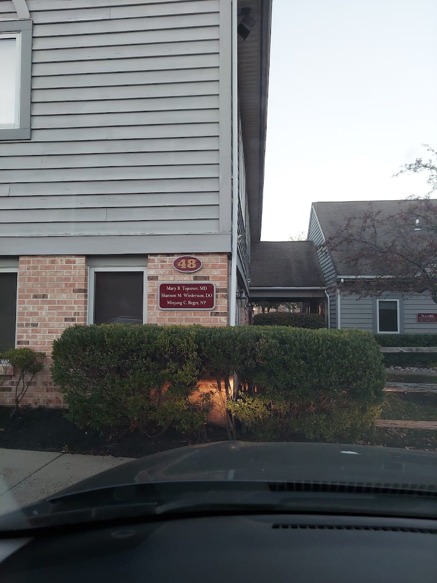 Toporcer, Mary B MD, photo 3