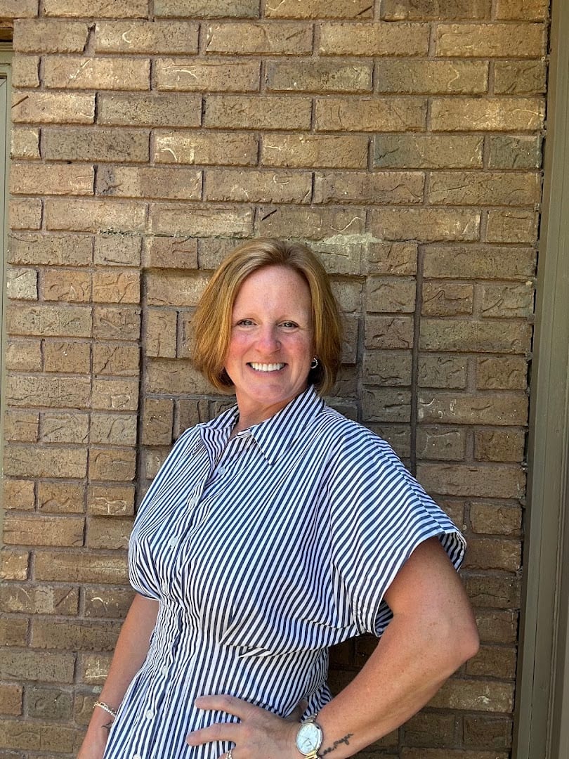 RE/MAX Perrett Associates - Kelli Stierle - Realtor, photo 4
