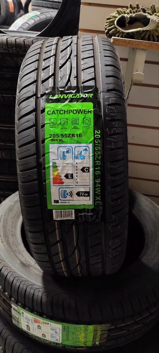 Zoomotive tires, photo 2