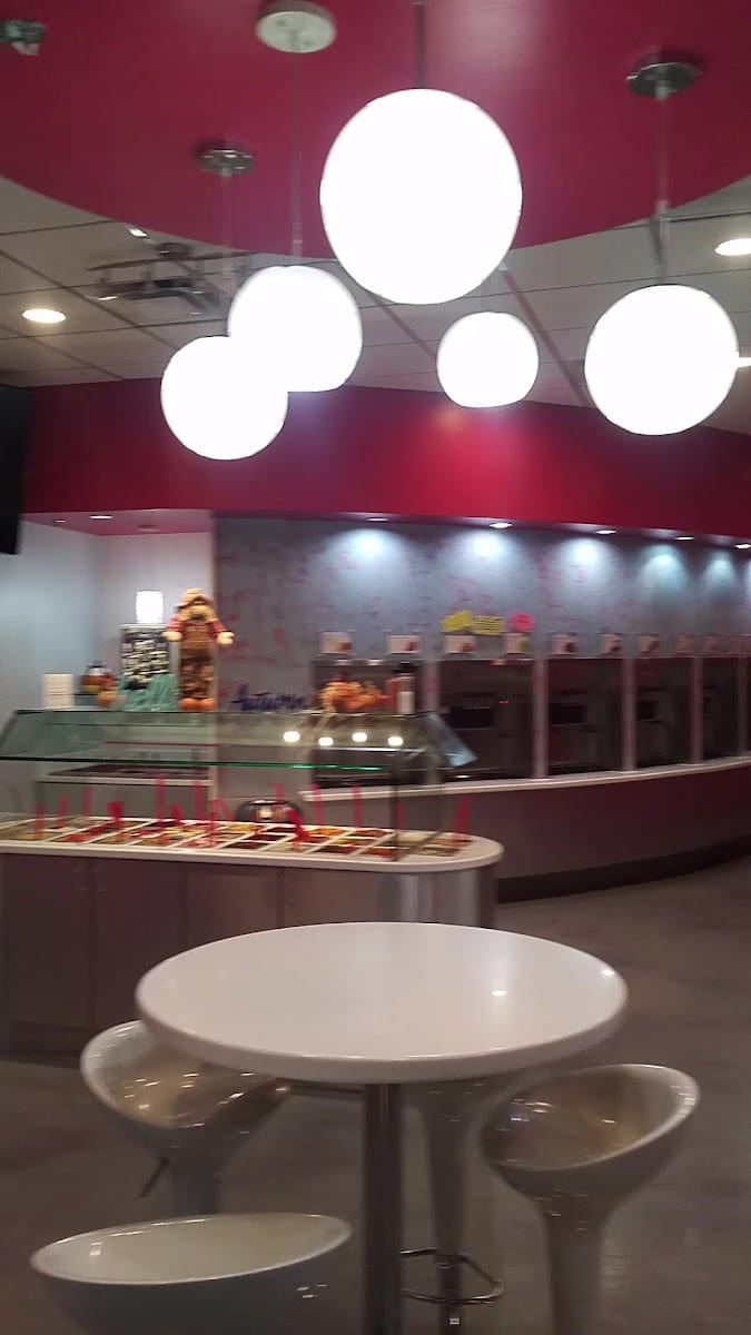Cherry On Top Frozen Yogurt, photo 2