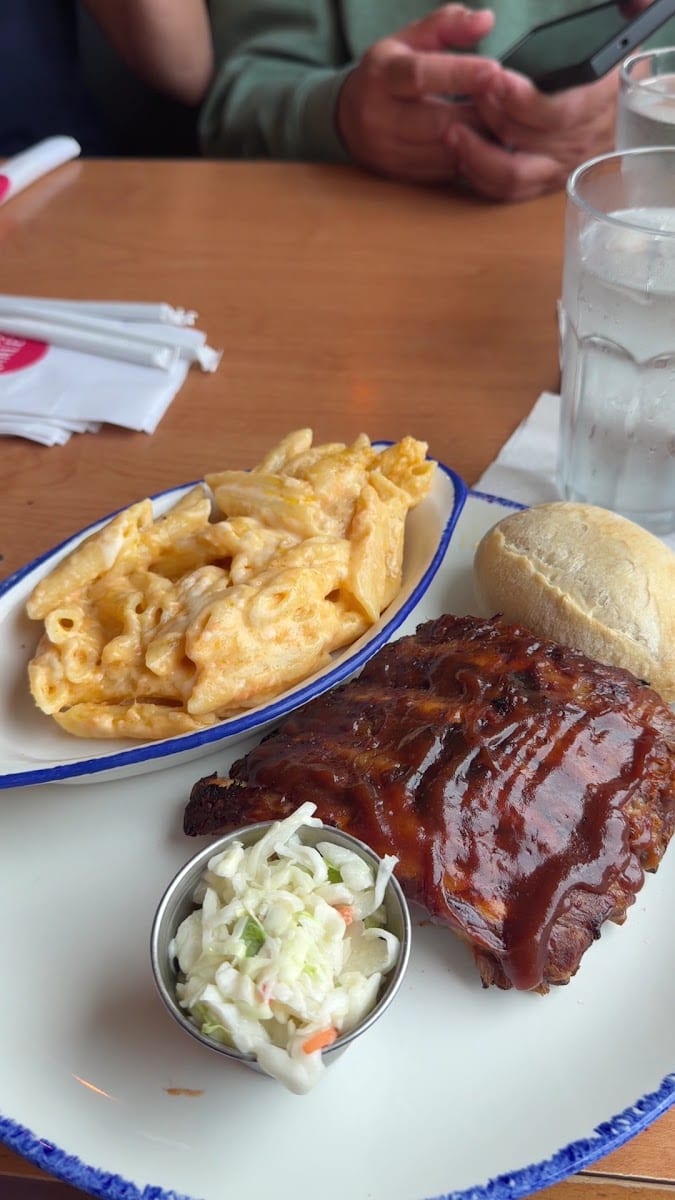 Swiss Chalet, photo 3