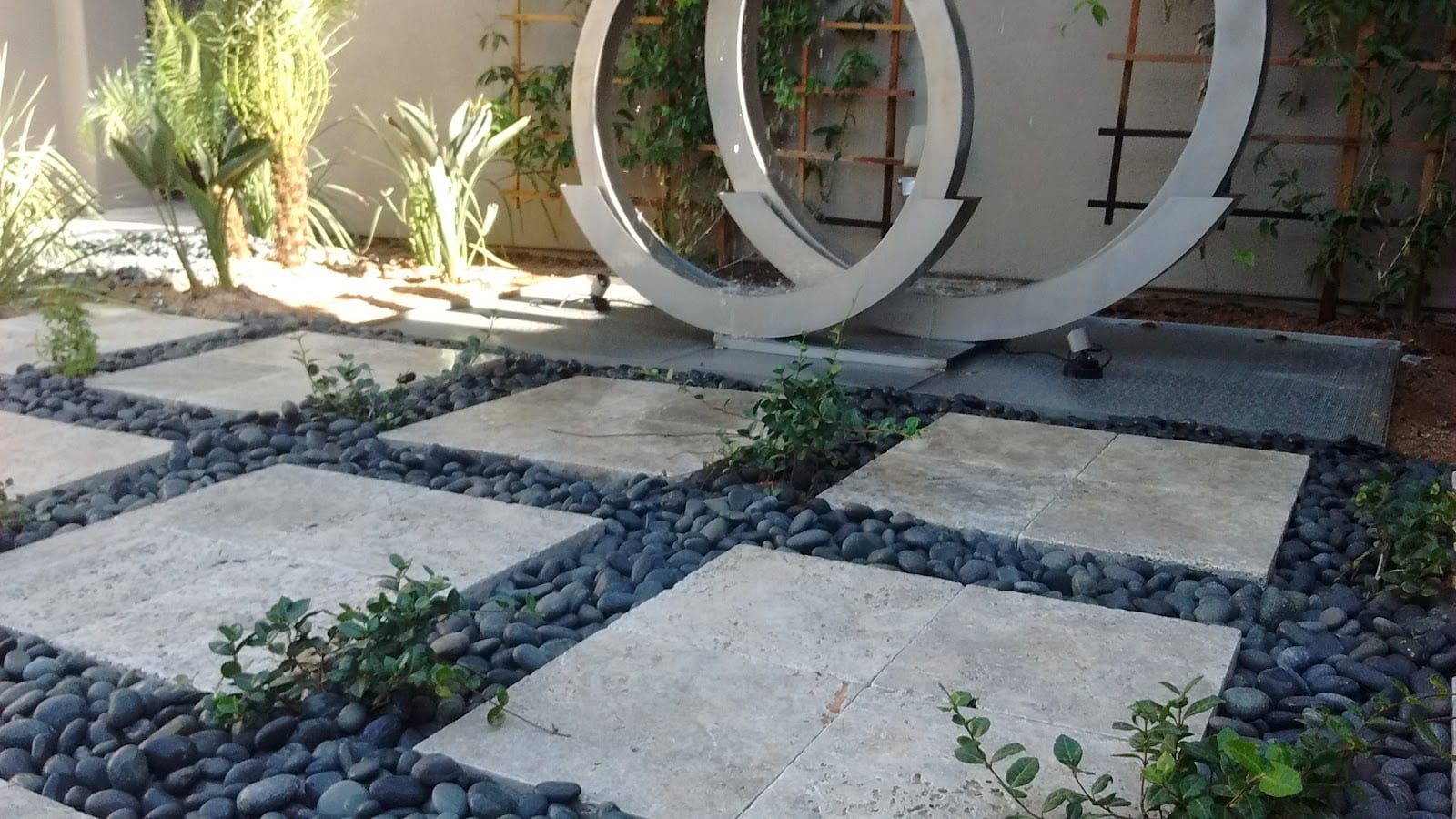 Catalana Custom Pools & Spas