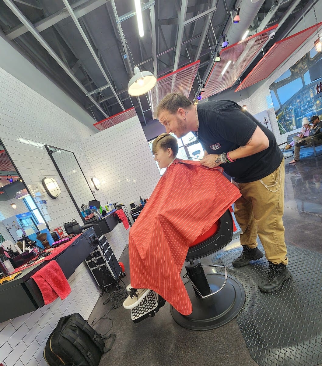 Bazooka Charlie's Barber Co., photo 2