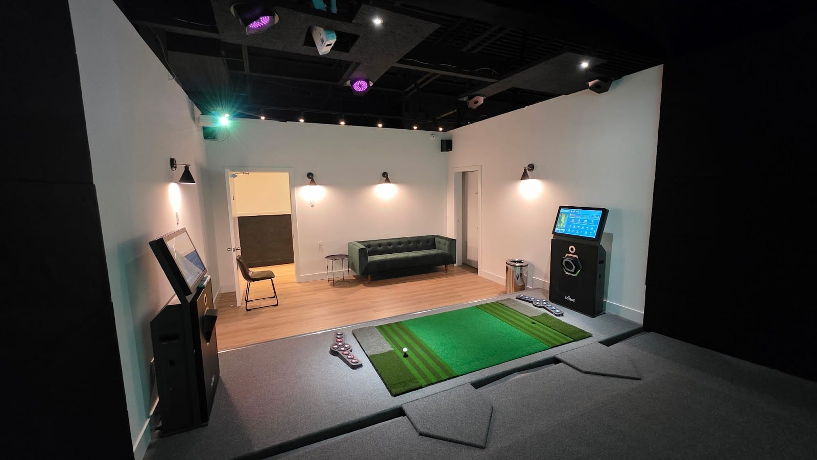 Gutta Golf Indoor Screen Simulator, photo 4