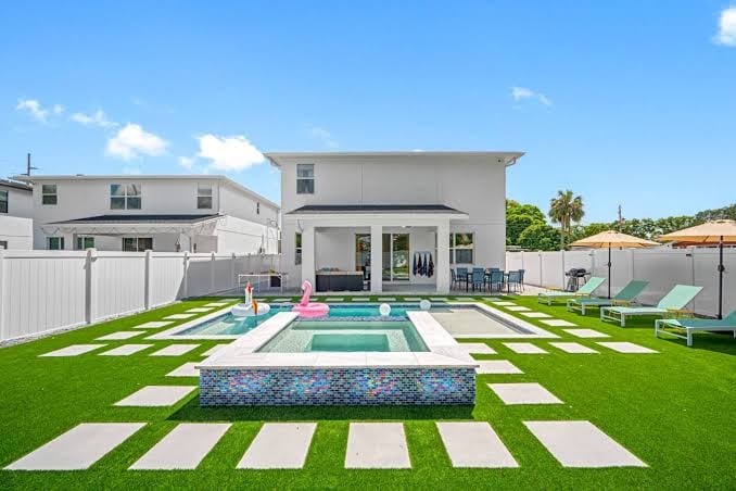 Luxury Home w Heated Pool Gym Playground More - Villa