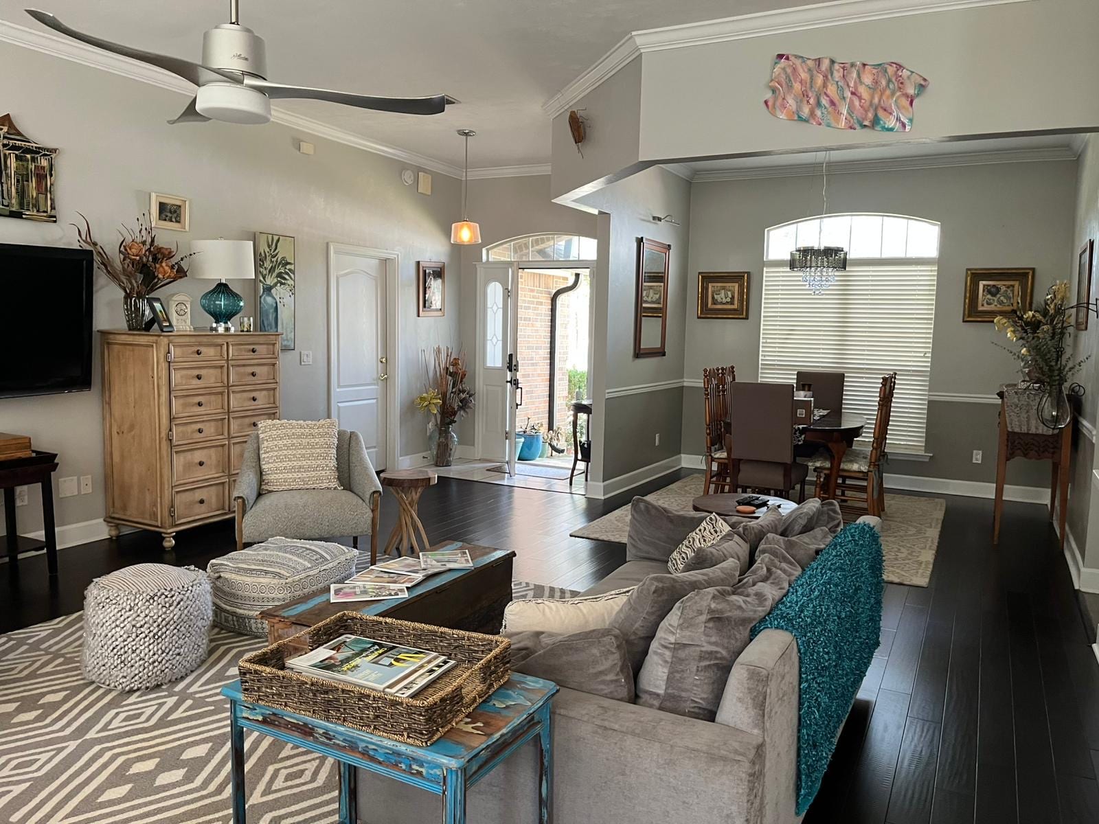 Artchick Gallery