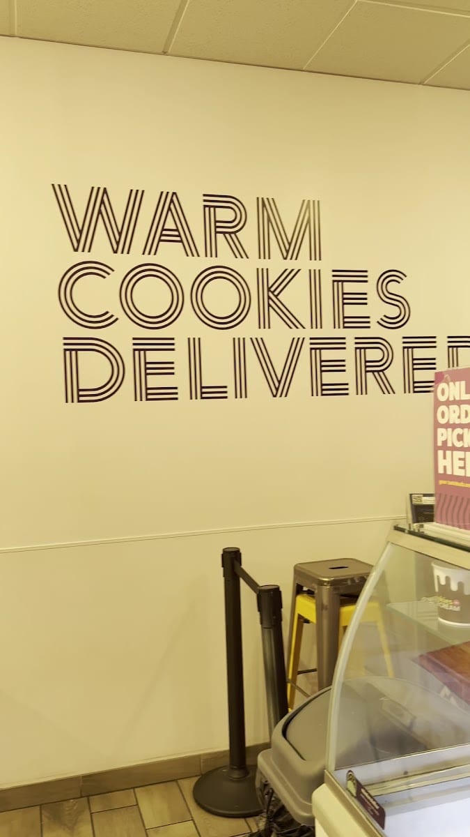 Insomnia Cookies, photo 3