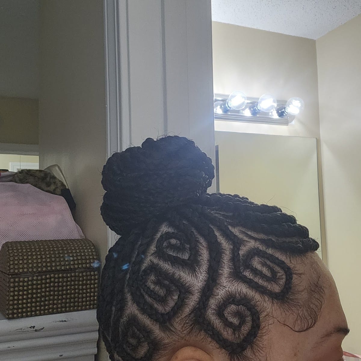 Nikkis express salon