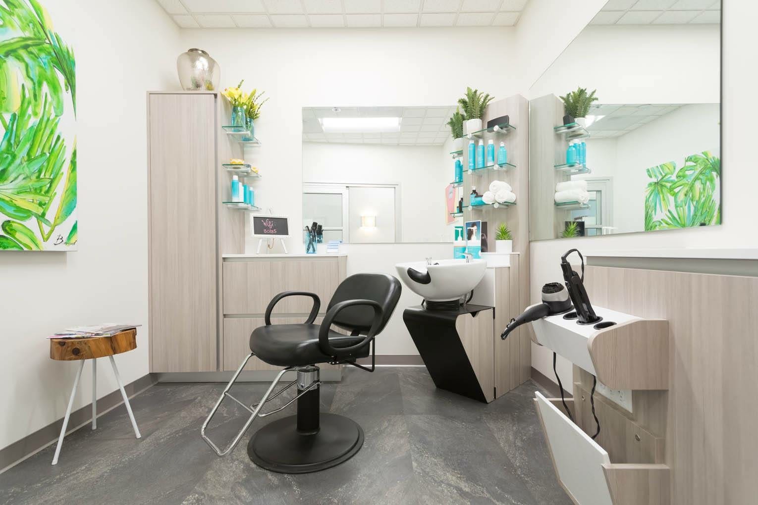 Sola Salons, photo 4