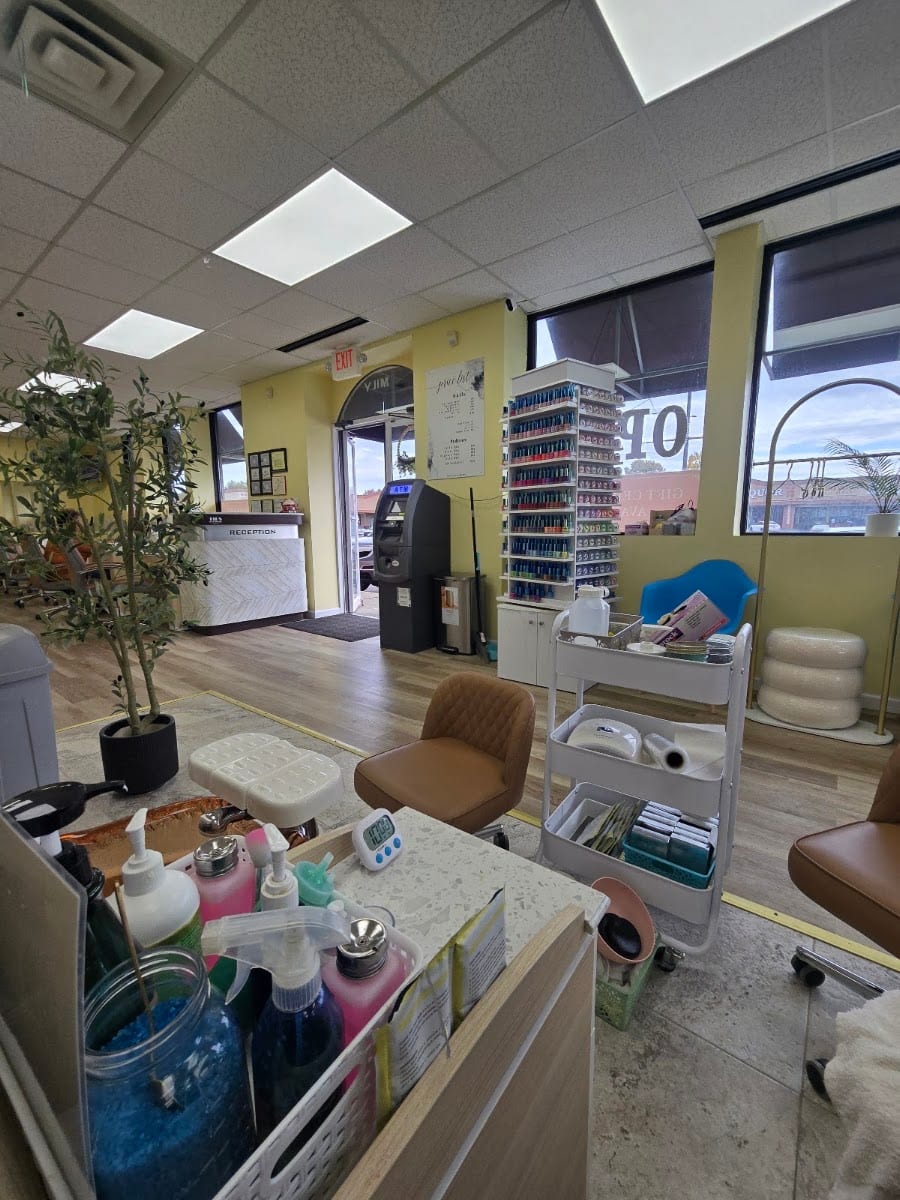 NewPlum Nail & Spa, photo 4