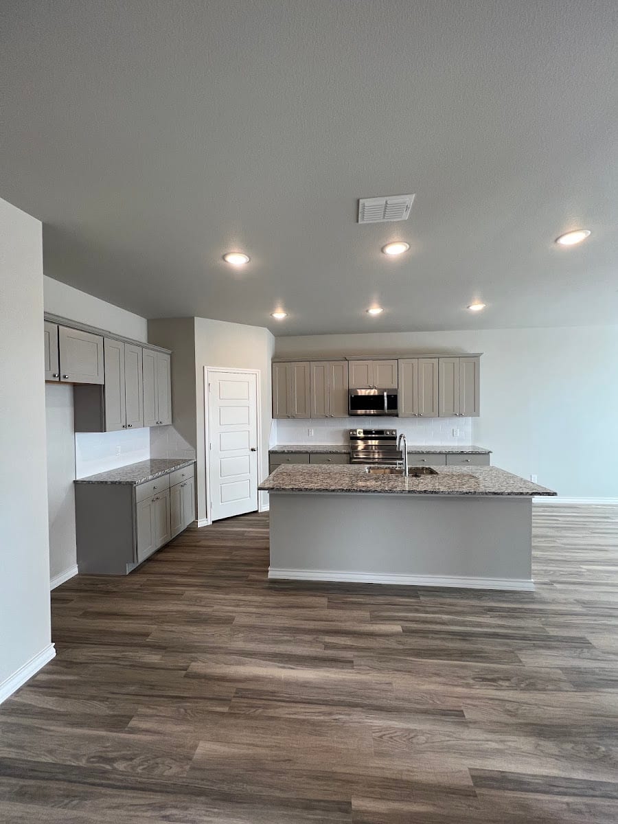 Milestone Realty Group, photo 2