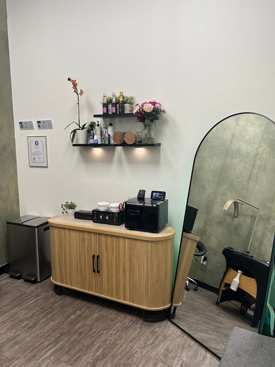 Tierra Sugaring Studio