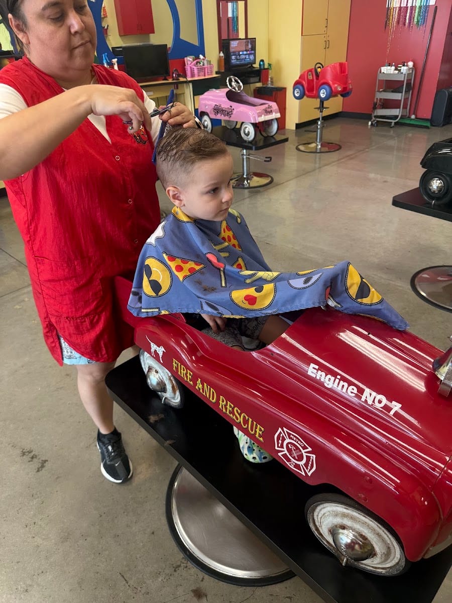 Cookie Cutters Haircuts for Kids - Round Rock
