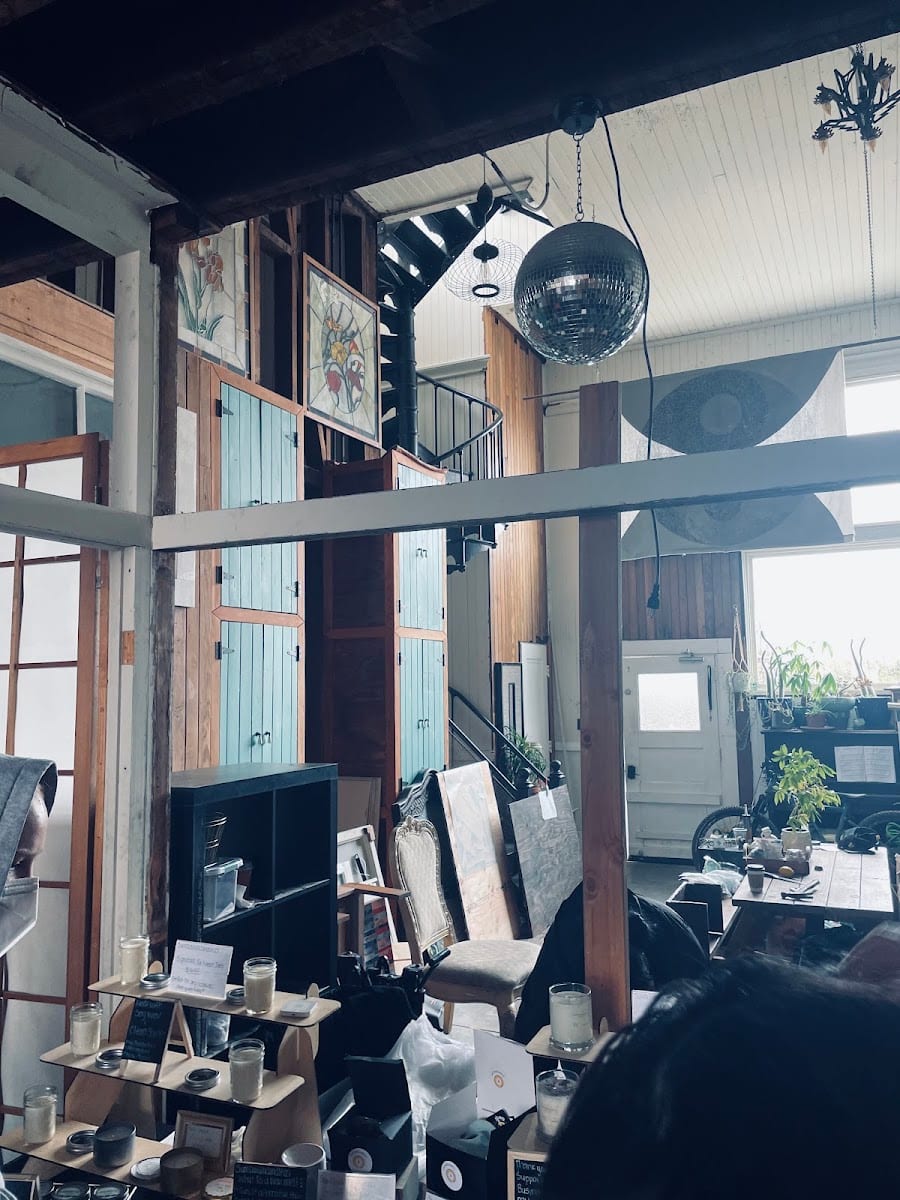 Engine 43 Art Studio