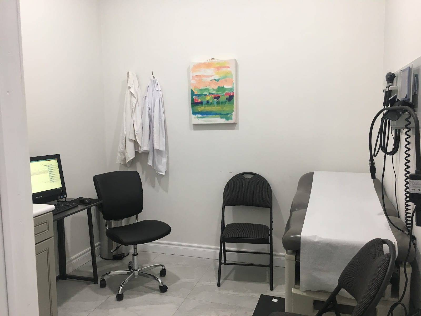 Sheridan Mall IDA Walk - In And Family Practise Medical Clinic, photo 4