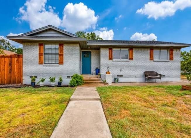 Family Haven Near Park: Clean, Central & Spacious