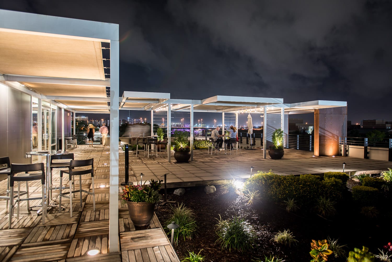 Rooftop 220, photo 4