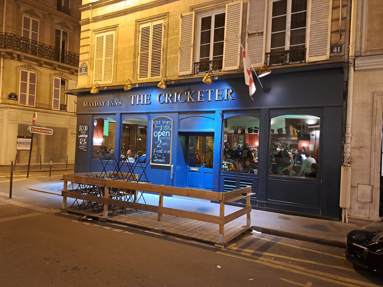 English Style Pub The Cricketer, photo 3