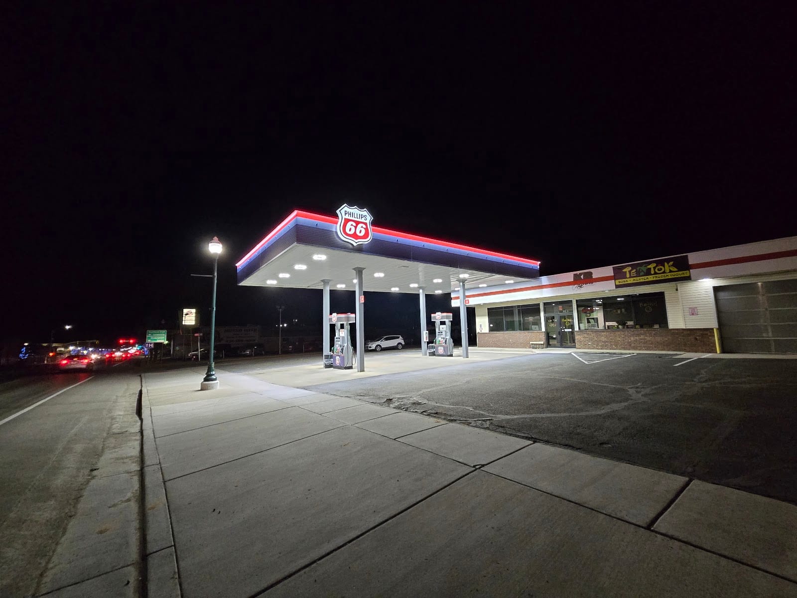 Phillips 66, photo 2