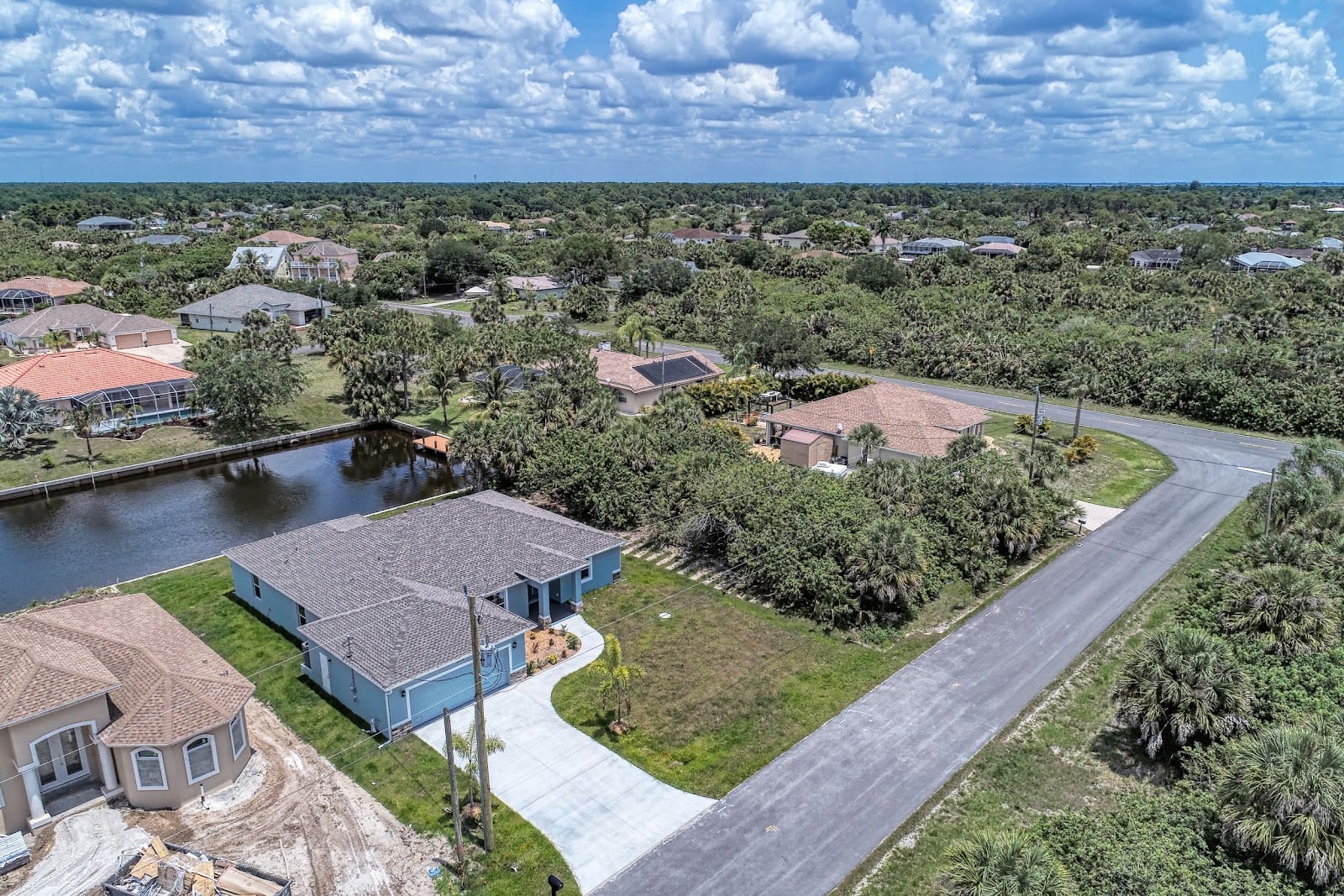Century 21 Tropical Breeze Realty, photo 4