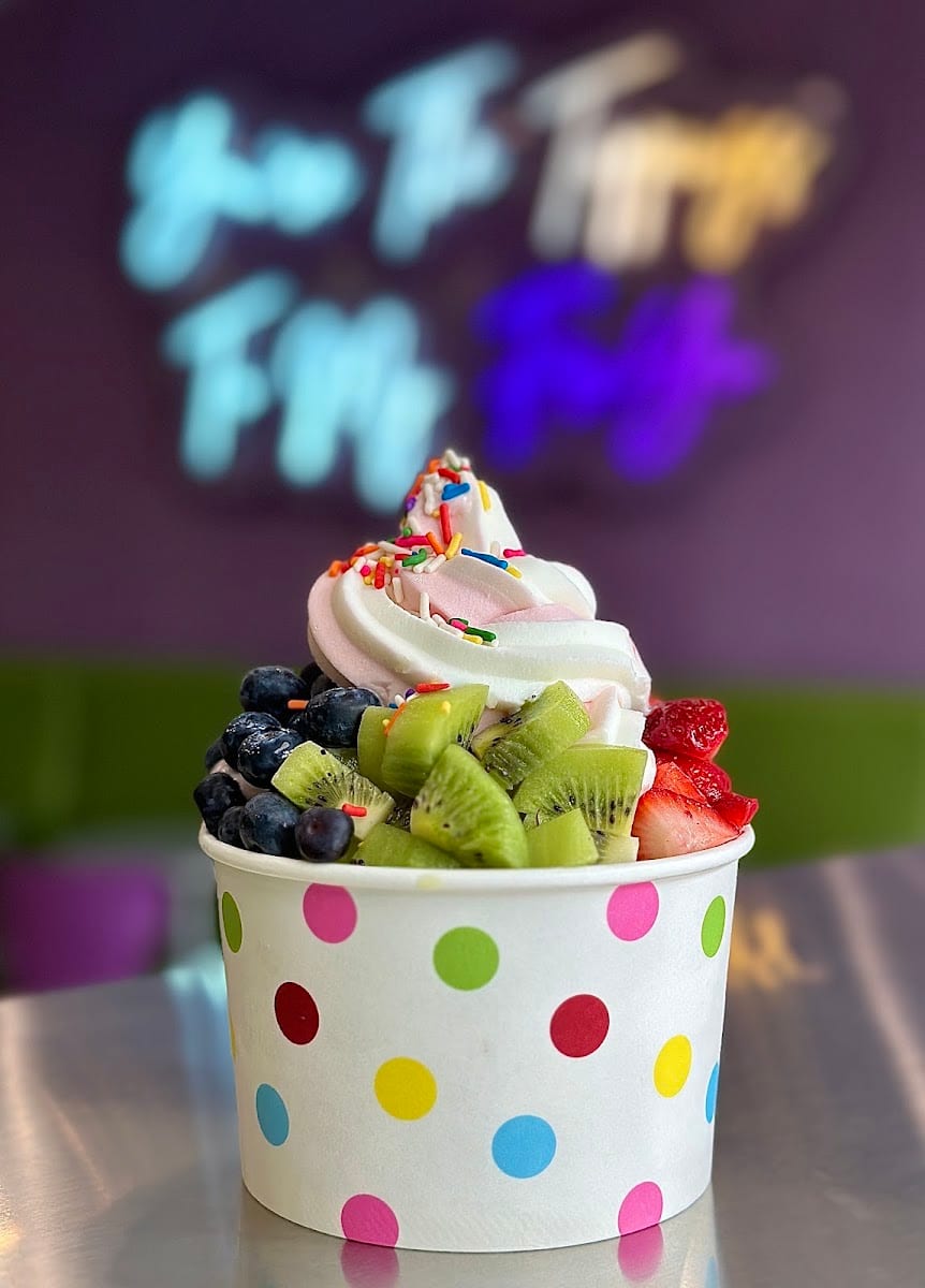 Purple Kiwi Frozen Yogurt, photo 2