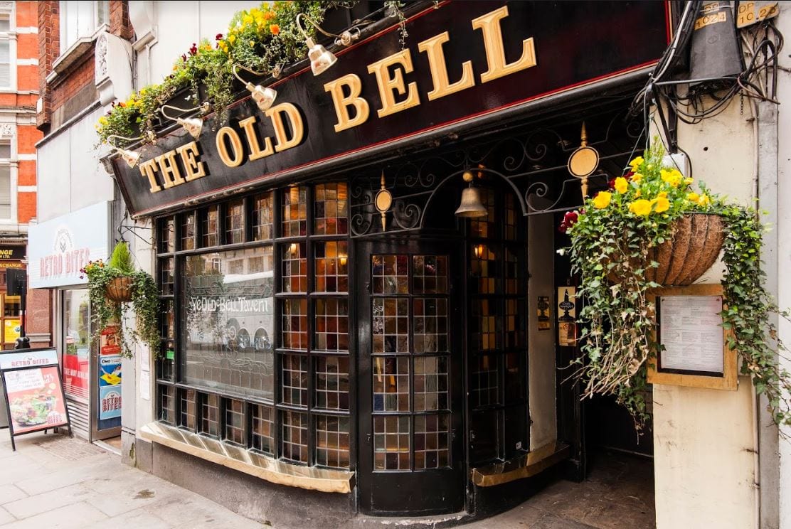 The Old Bell Tavern, photo 2