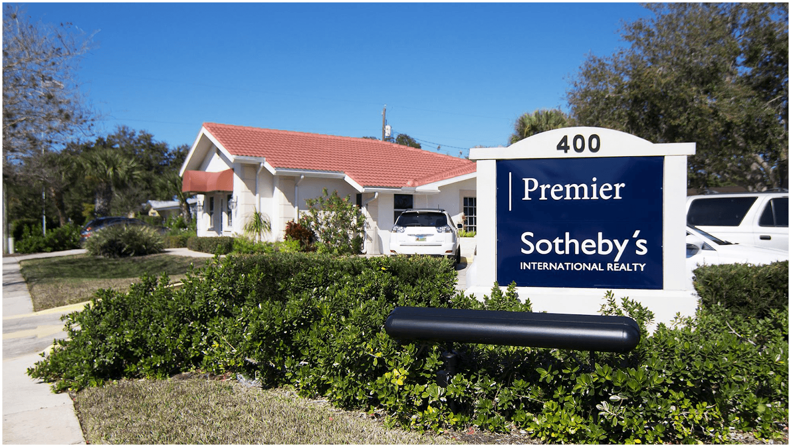 Premier Sotheby's International Realty, photo 2