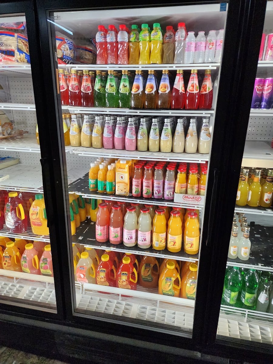 Aapka Bazaar Indian pakistani Halal Groceries supermarket, photo 4