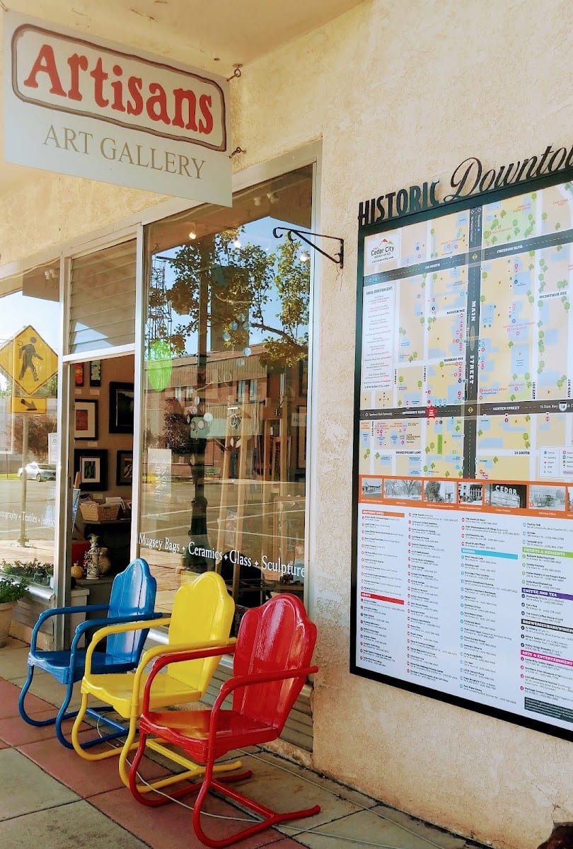 Artisans Art Gallery