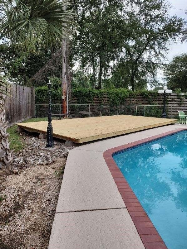 The Compadres Landscaping LLC