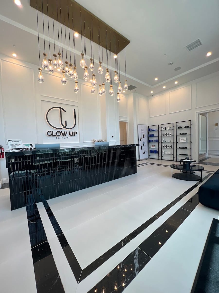 Glow Up Med Spa