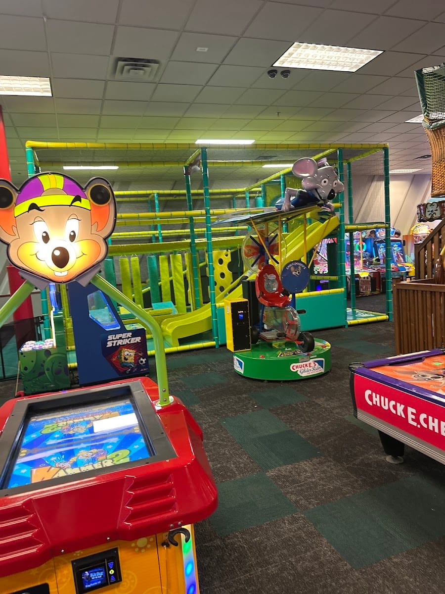 Chuck E. Cheese, photo 3