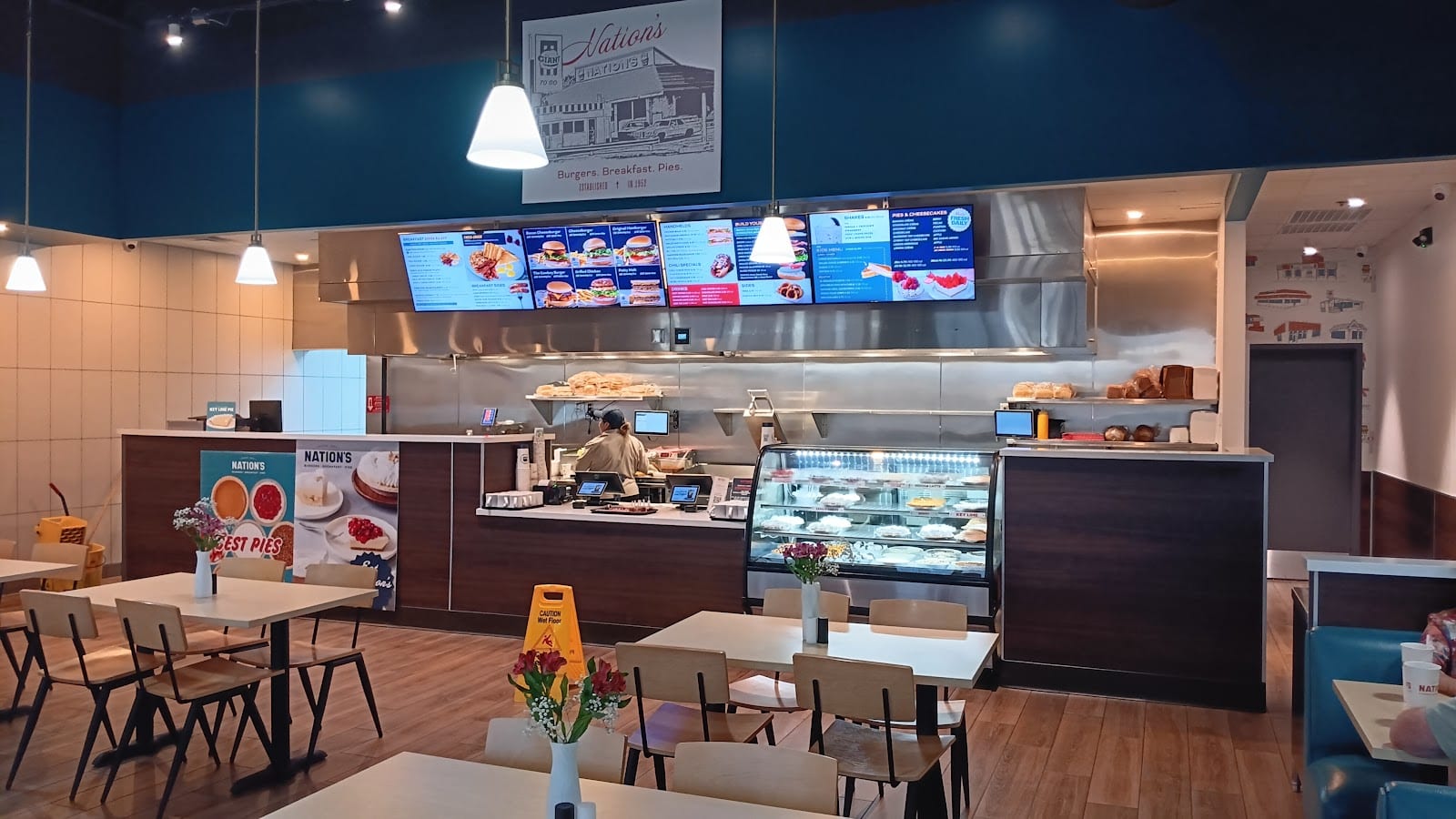 Nation's Giant Hamburgers & Great Pies