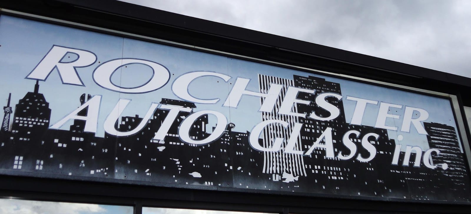 Rochester Auto Glass & Mirror Co.