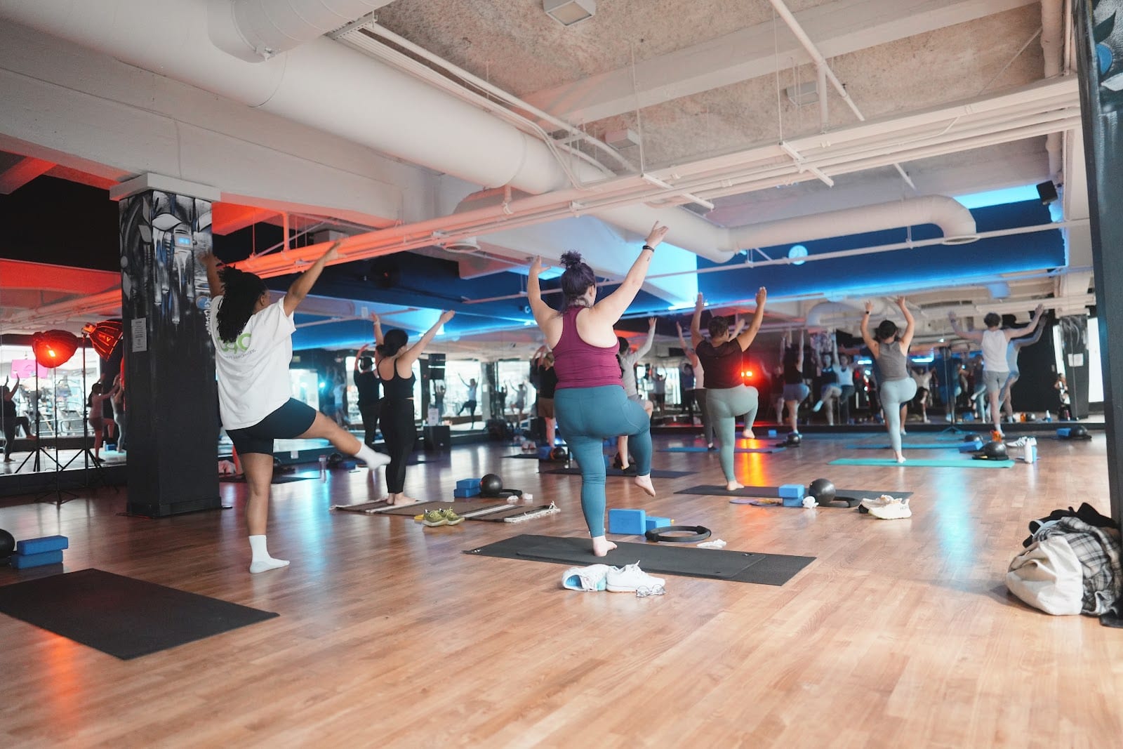 Live Fit Gym • Castro