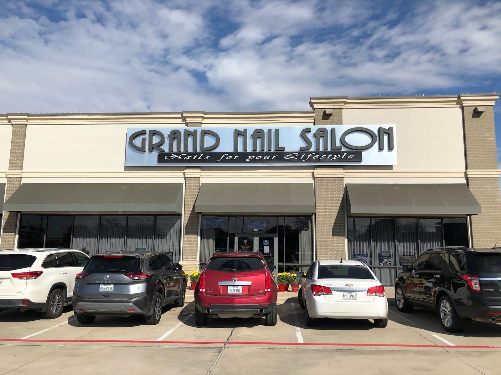 Grand Nail Salon, photo 2