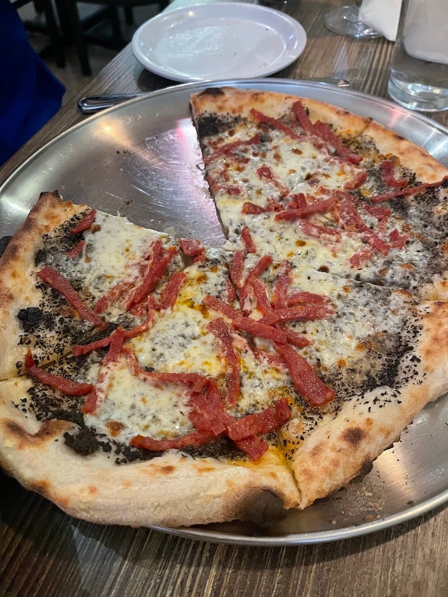 Viva Napoli Restaurant & Pizzeria, photo 3