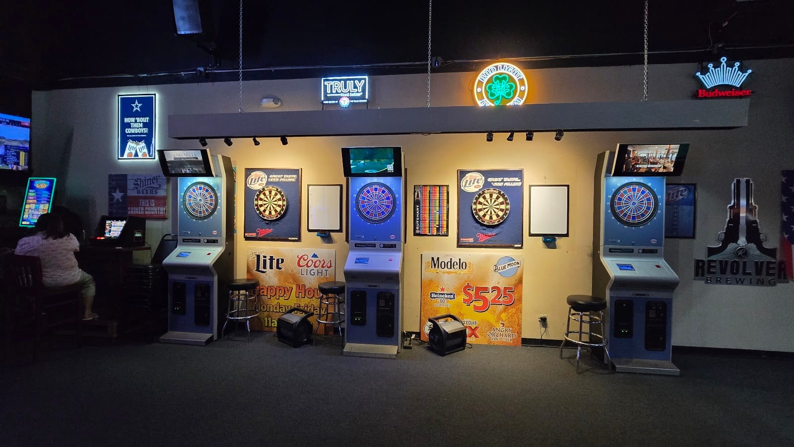 Legends Sports Bar, photo 4