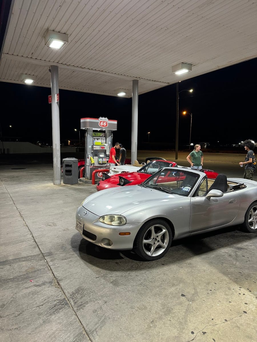 Phillips 66, photo 4