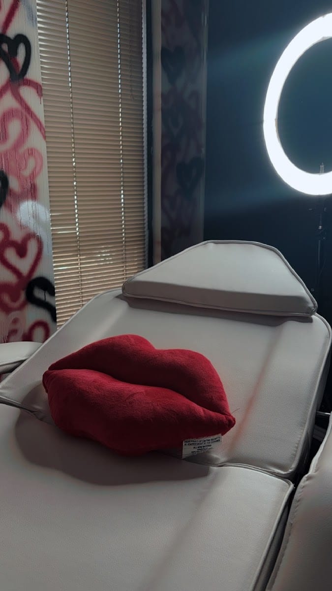 The Smooch’d Kitty