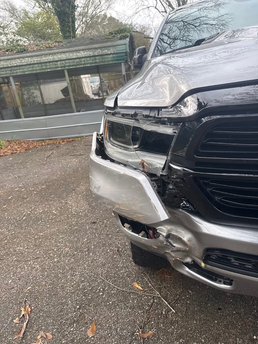 Caliber Collision, photo 4
