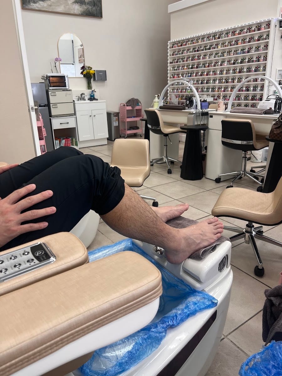 Koolau Nail Center