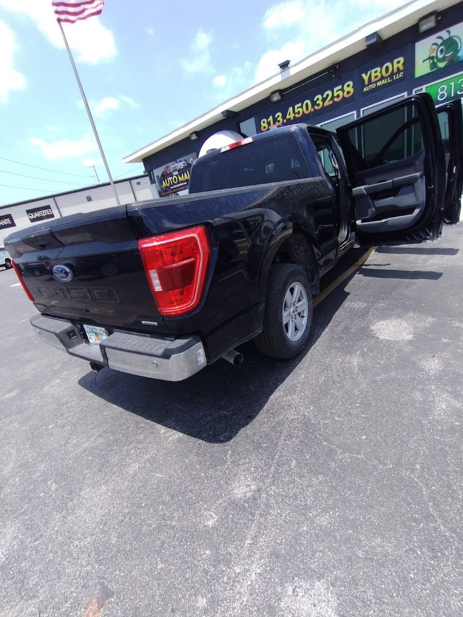 GREEN BEE PAINT & BODY LLC